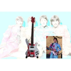 miniatuur gitaar PAUL McCARTNEY "SGT. PEPPER" BASS (Beatles)