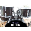 Handgemaakt EXCLUSIEF miniatuur drumstel DE DIJK 40 jaar ! (met veel details).