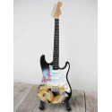 miniatuur gitaar Stratocaster Pam Anderson