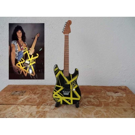 Gitaar Fender Stratocaster Eddie VAN HALEN "Frankenstrat "Stripe Yellow"