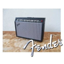 Versterker /box Fender Tone Master Twin Reverb - zeer gedetailleerd -